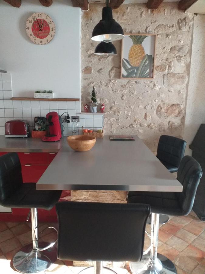 Belle Maison Au Coeur De Recloses מראה חיצוני תמונה