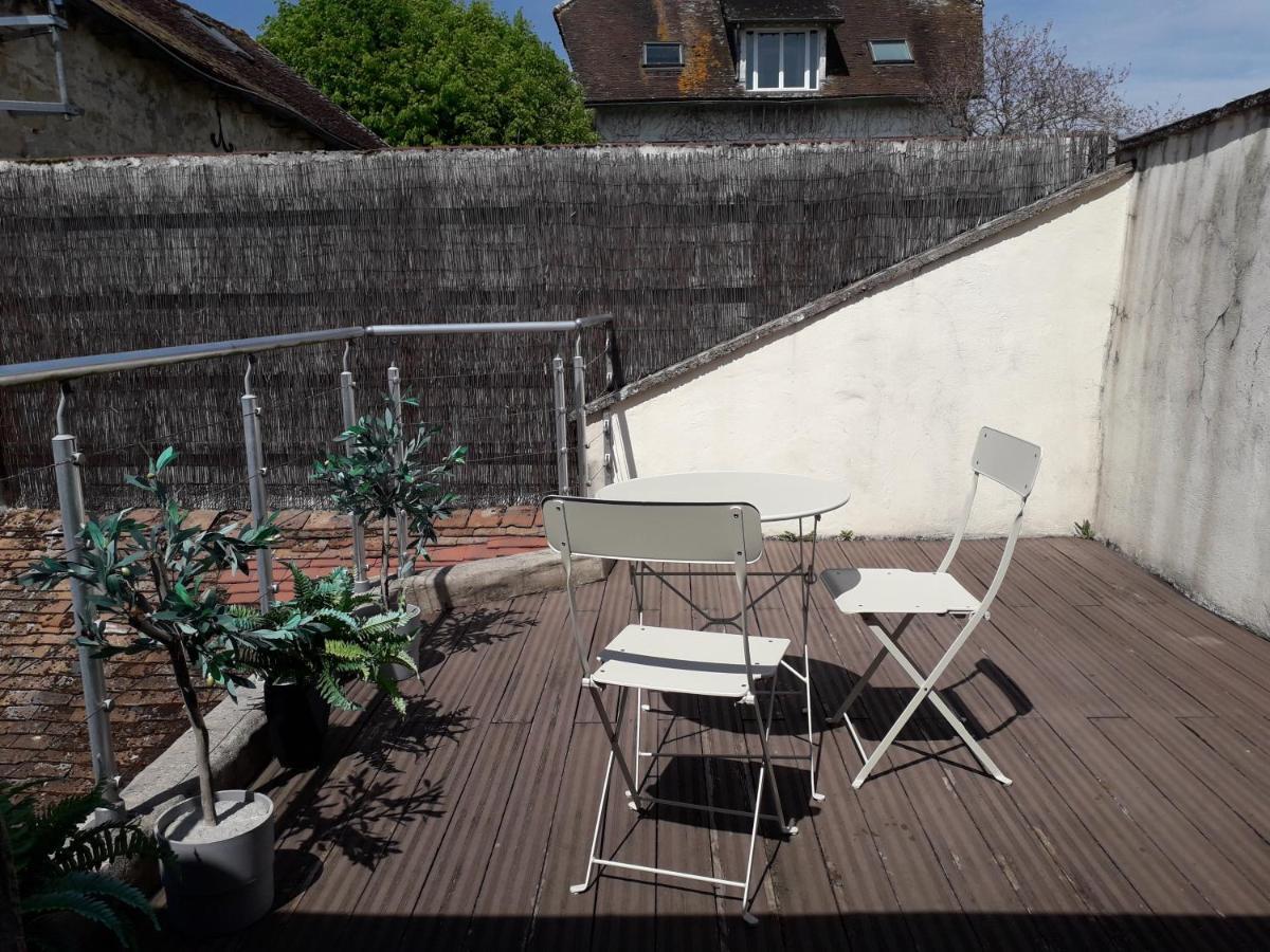 Belle Maison Au Coeur De Recloses מראה חיצוני תמונה